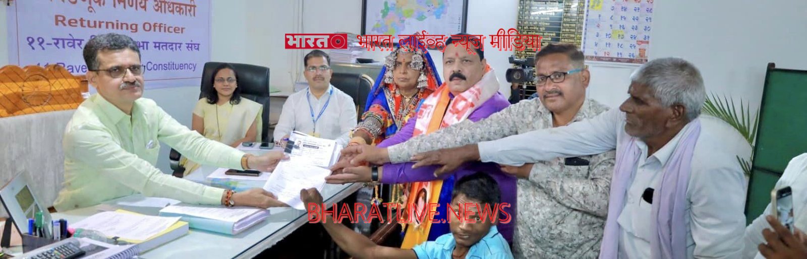 महाशक्तीच्या साक्षीने रक्तदान करून अनिल चौधरींनी दाखल केला उमेदवारी अर्ज!