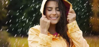Skin Care Tips for Monsoon : पावसाळ्यात त्वचेची काळजी : निरोगी आणि चमकदार त्वचेसाठी उपाय : Bharat Live News Media